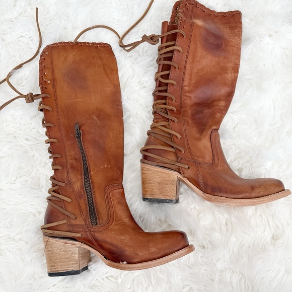 Freebird Dillion Elegant Tan Leather Heeled Boots with Side Zipper - Picture 2 of 5